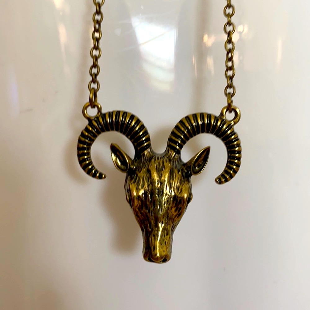 🆕 Bronze Goat Head Necklace!!! Brand New!!!